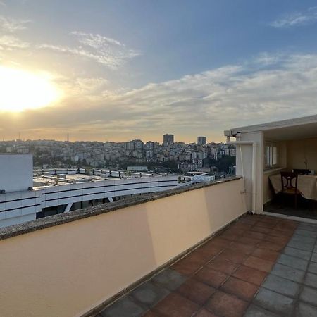 200 M2 Muhtesem Cati Kati, Roof Apartman Isztambul Kültér fotó