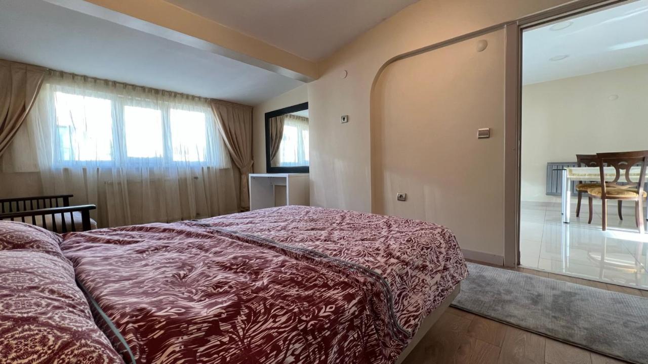 200 M2 Muhtesem Cati Kati, Roof Apartman Isztambul Kültér fotó