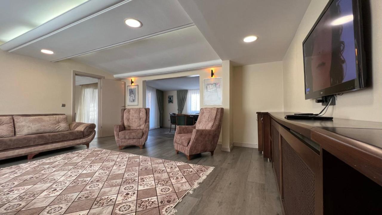 200 M2 Muhtesem Cati Kati, Roof Apartman Isztambul Kültér fotó