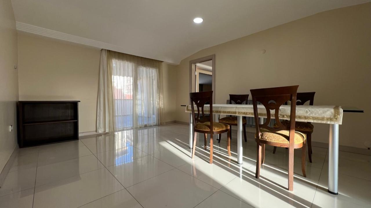 200 M2 Muhtesem Cati Kati, Roof Apartman Isztambul Kültér fotó