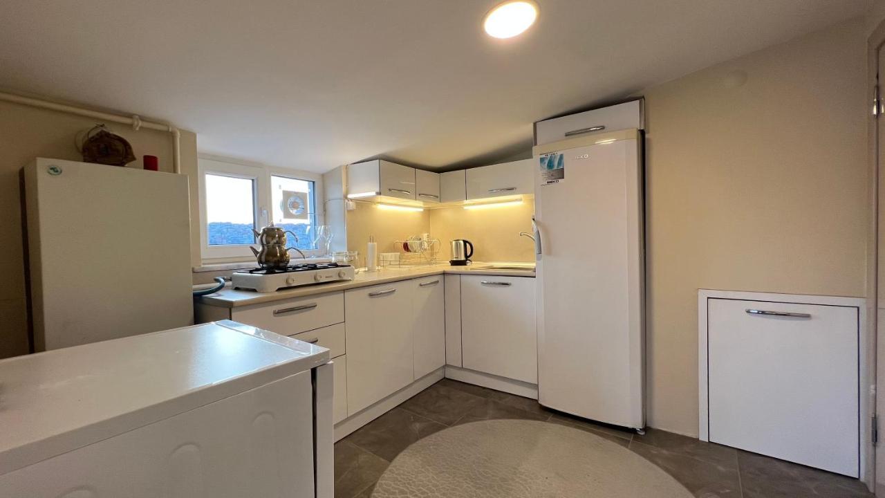 200 M2 Muhtesem Cati Kati, Roof Apartman Isztambul Kültér fotó